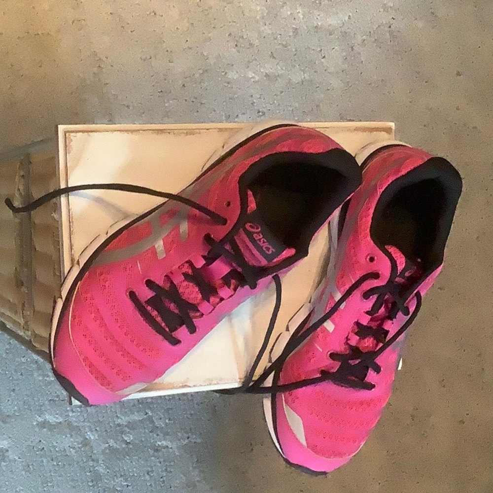 ASICS Running Shoe